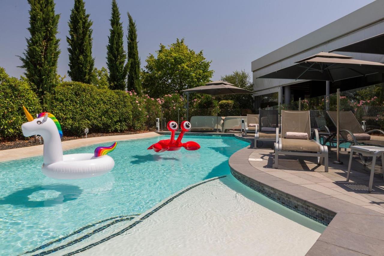 Hotel Courtyard By Marriott Toulouse Airport Exterior foto