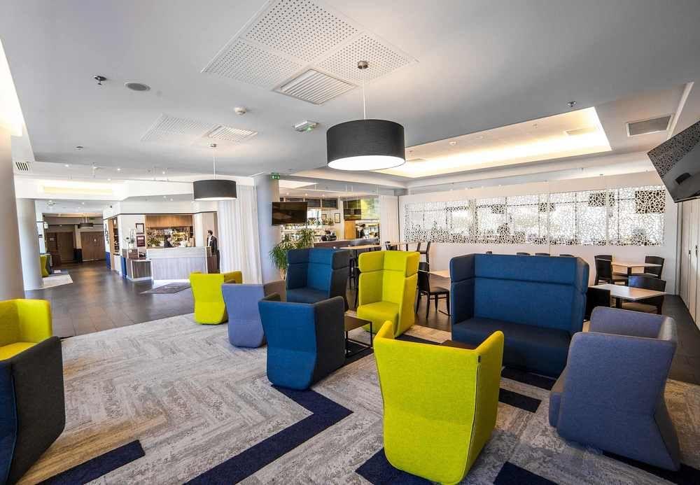 Hotel Courtyard By Marriott Toulouse Airport Exterior foto