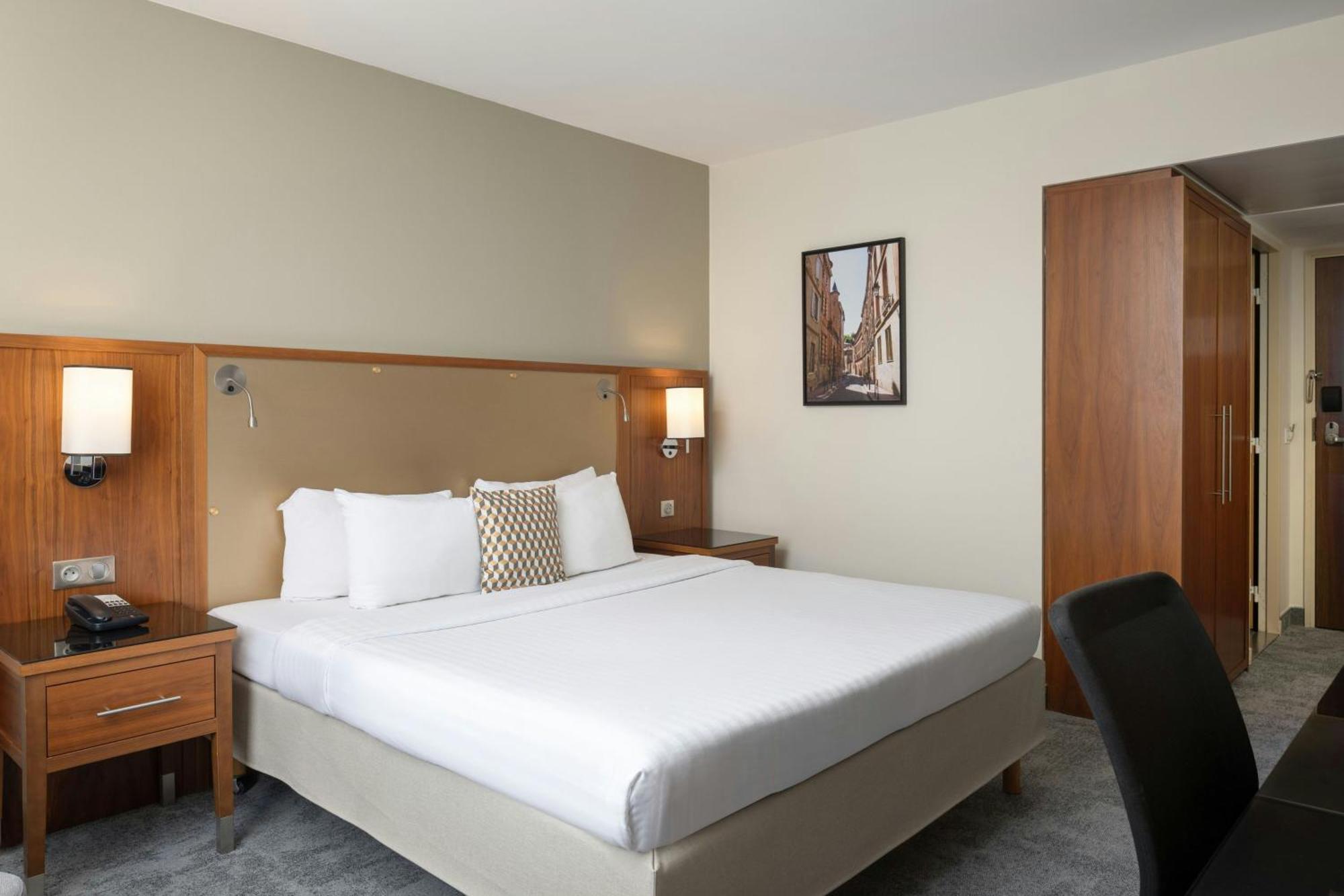 Hotel Courtyard By Marriott Toulouse Airport Exterior foto