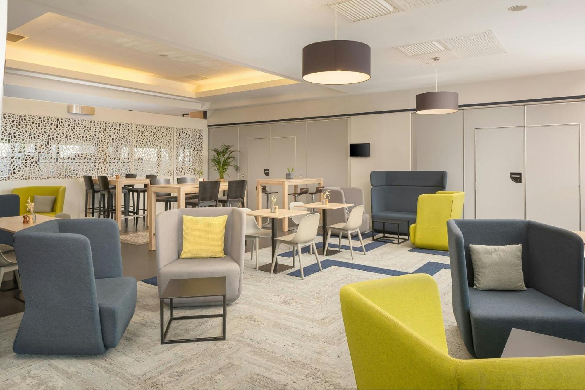 Hotel Courtyard By Marriott Toulouse Airport Exterior foto